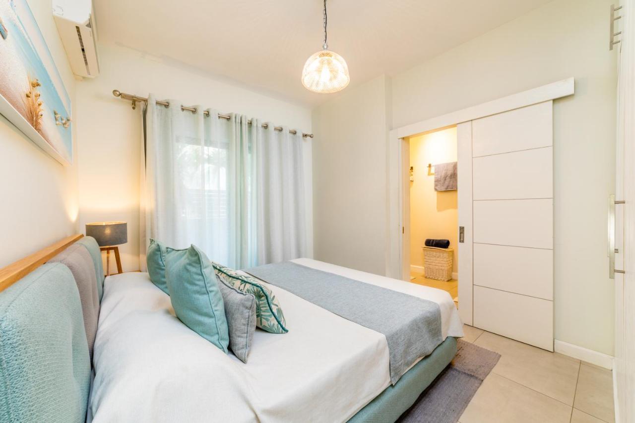 Beachcove Apt No 1 Pereybere Beach Εξωτερικό φωτογραφία